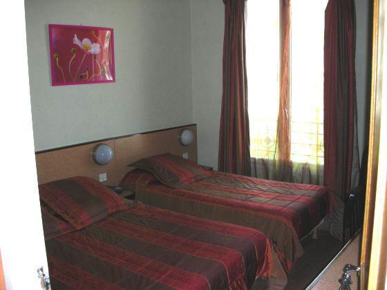 Hotel Douglas Puteaux Zimmer foto